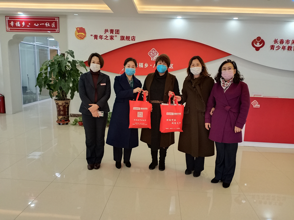 2。新城供热公司为社区捐赠口罩.png