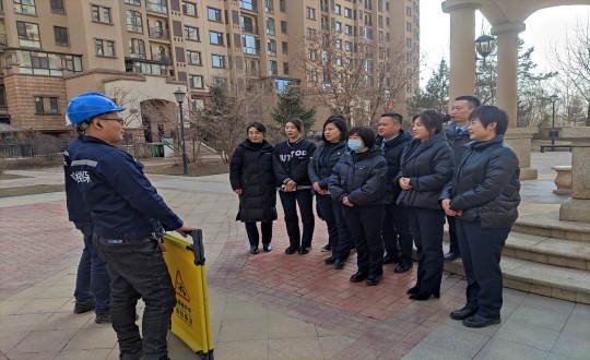 15.XPJ官网 · 嘉邑幼区发展电梯安全知识培训_副本.jpg