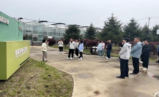 25.新东方吉林校区校长马雷携中高层团队莅临XPJ官网集团参观团建_副本.png